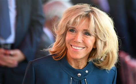 Brigitte Macron : Taille, poids, âge, style et physique